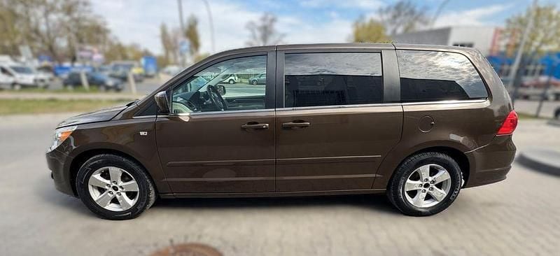 Gebraucht VW Routan 193 PS (141 kW) 2009 Braun Van / Kleinbus