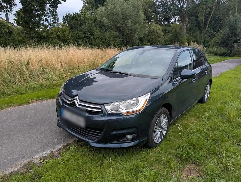 Blau Gebraucht 2010 Citroën C4 Kleinwagen | 7.300 € - Bild 1/4