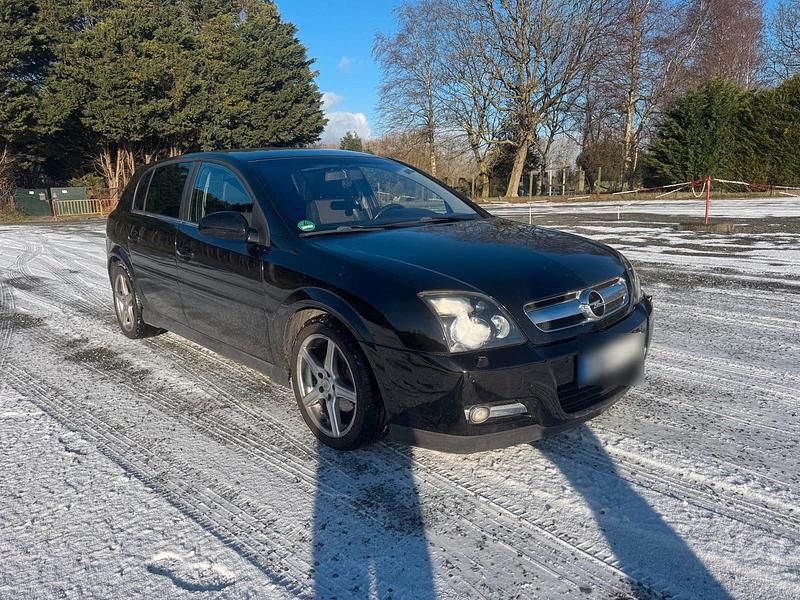 Gebraucht Opel Signum 150 PS (110 kW) 2005 Schwarz Kleinwagen
