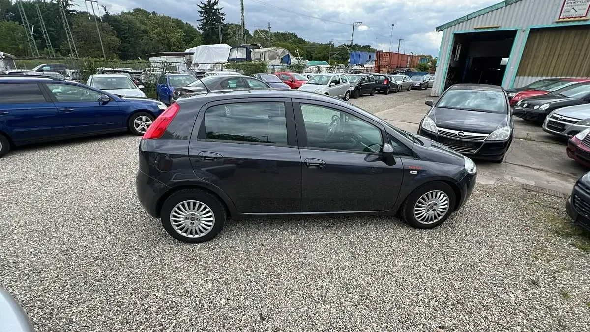 Gebraucht Fiat Grande Punto 77 PS (56 kW) 2008 Grau Kleinwagen