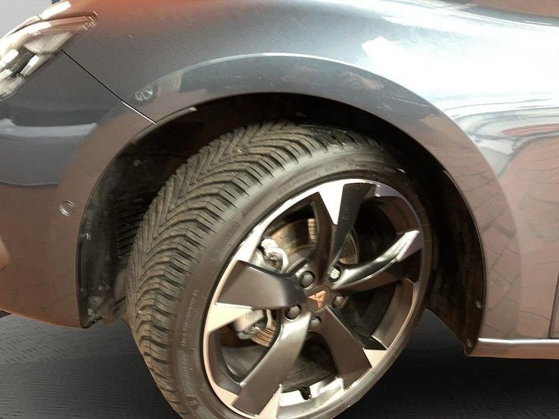 Gebraucht Cupra Leon 150 PS (110 kW) 2025 Grau Limousine