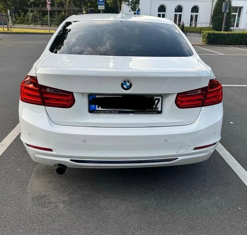 Gebraucht BMW 316 136 PS (100 kW) 2015 Weiß Limousine