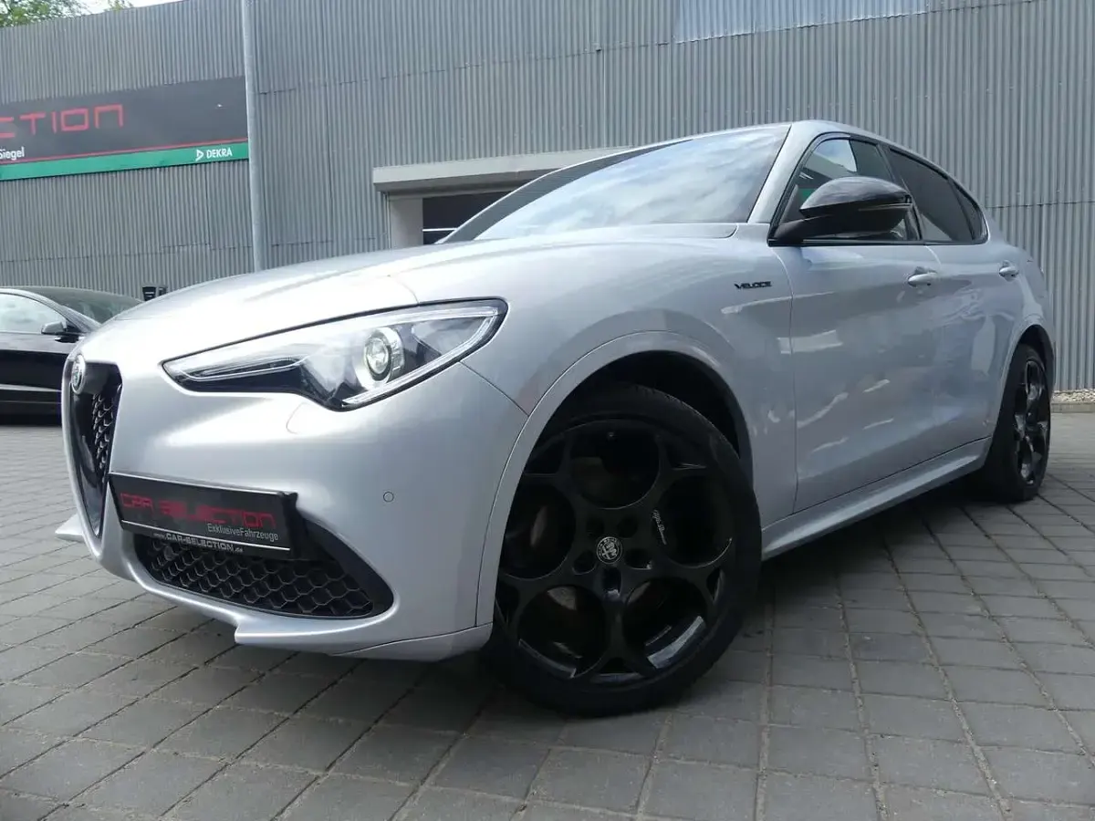 Gebraucht Alfa Romeo Stelvio Veloce 209 PS (153 kW) 2022 Bianco dorato SUV
