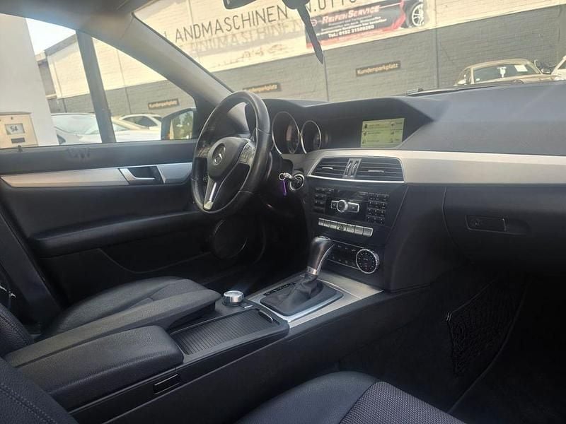 Gebraucht Mercedes C220 170 PS (125 kW) 2013 Grau Kombi