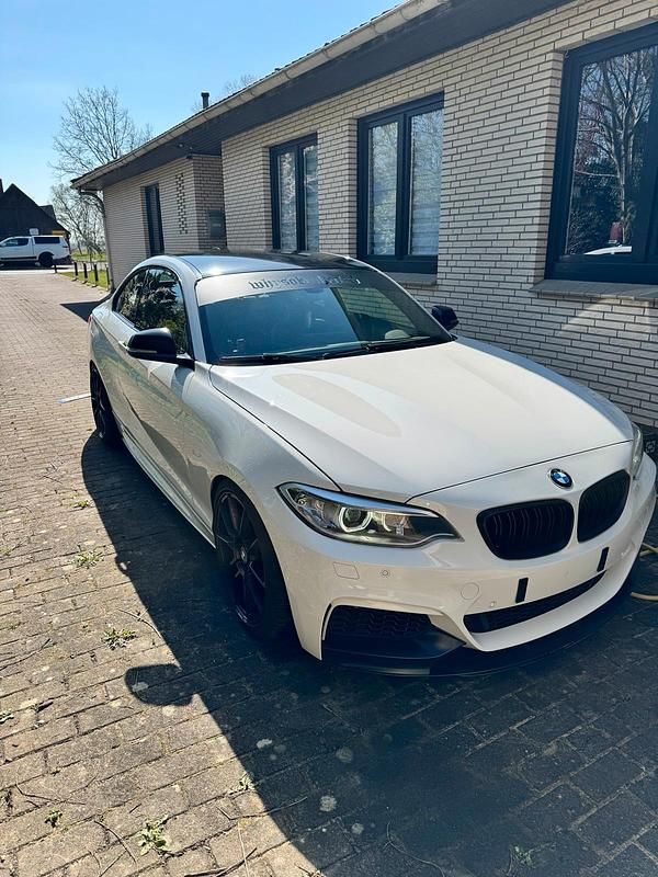 Gebraucht BMW M235 326 PS (239 kW) 2016 Weiß Coupé