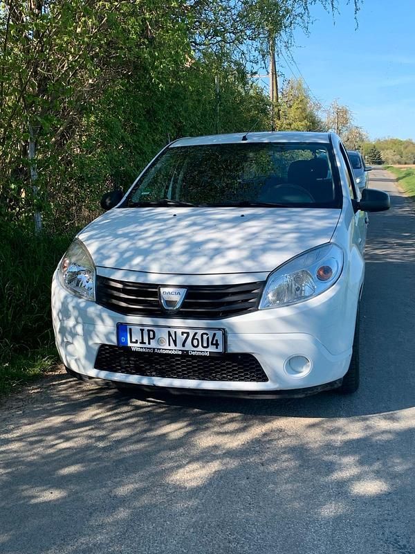 Second-hand Dacia Sandero 75 CP (55 kW) 2009 Alb Hatchback