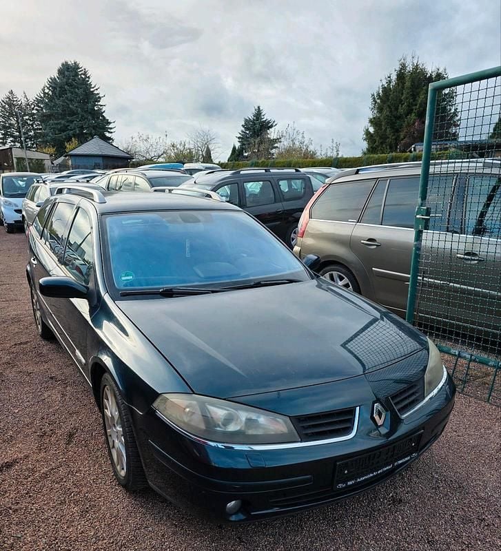 Grün Gebraucht 2006 Renault Laguna II Limousine | 2.999 € (Etwas zu teuer) - Bild 1/4