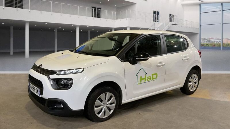 Weiß Gebraucht 2021 Citroën C3 Feel Kleinwagen | 8.691 € (Fairer Preis) - Bild 1/4