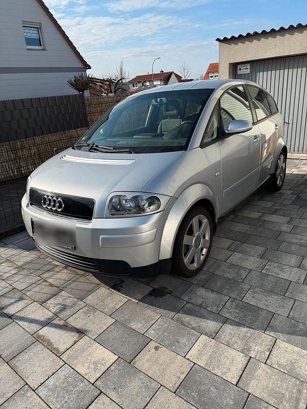 Silber Gebraucht 2000 Audi A2 Kleinwagen | 1.950 € (Fairer Preis) - Bild 1/4