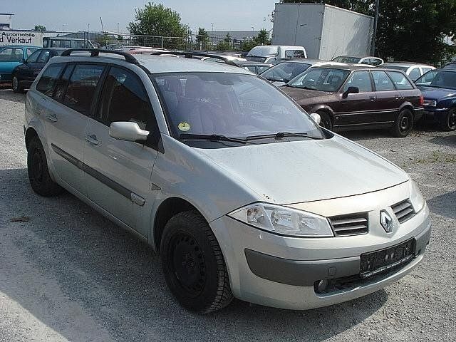 Gebraucht Renault Mégane GrandTour 120 PS (88 kW) 2004 Silber metallic Kombi