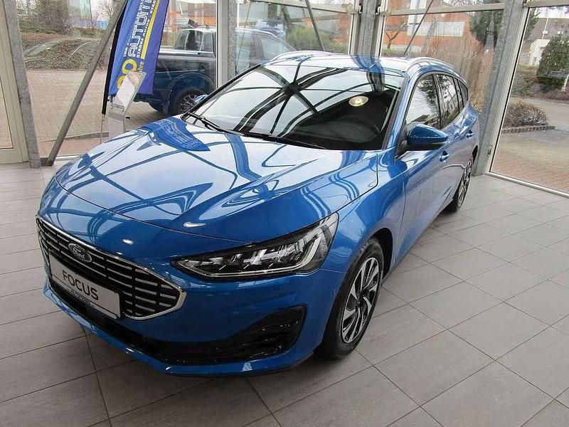 Gebraucht Ford Focus Titanium 125 PS (91 kW) 2024 Blau Kombi