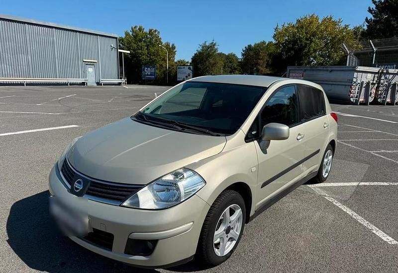 Silber Gebraucht 2008 Nissan Tiida Limousine | 3.000 € (Fairer Preis) - Bild 1/4