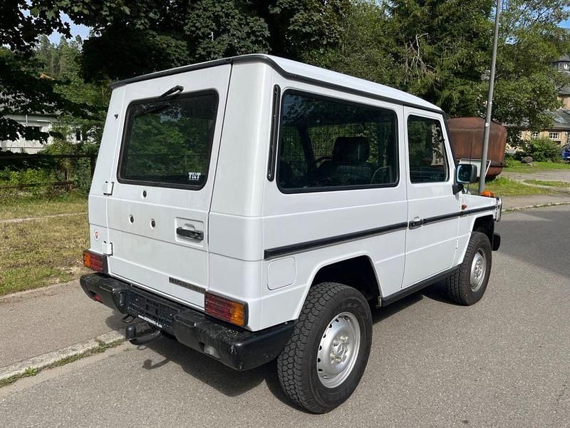 Gebraucht Mercedes G300 113 PS (83 kW) 1990 Weiß SUV