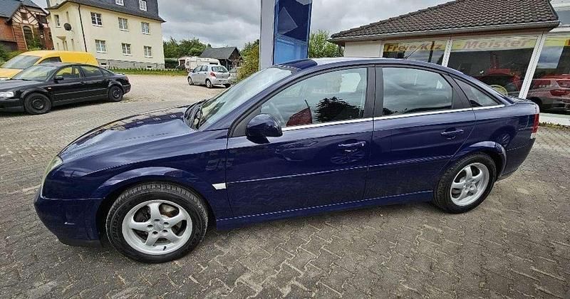 Gebraucht Opel Vectra GTS 122 PS (89 kW) 2003 Royalblau h: u2/f:atlantikblau Limousine