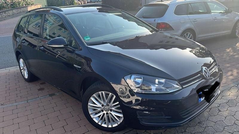 Schwarz Gebraucht 2015 VW Golf VII Cup Kombi | 8.500 € (Guter Preis) - Bild 1/4