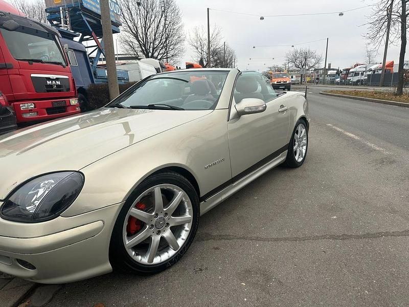 Silber Gebraucht 2002 Mercedes SLK200 Cabrio | 2.600 € (Guter Preis) - Bild 1/4