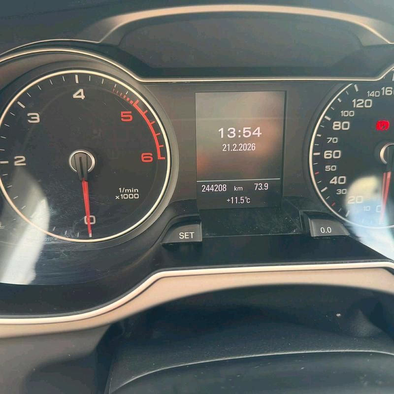 Gebraucht Audi A4 S-Line 204 PS (150 kW) 2012 Schwarz Kombi