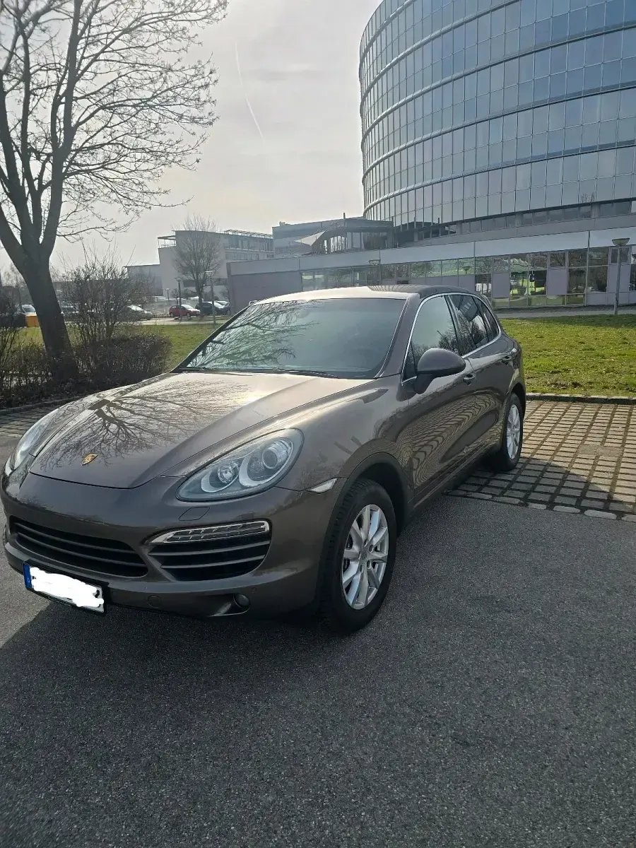 Gebraucht Porsche Cayenne 245 PS (180 kW) 2012 Braun SUV