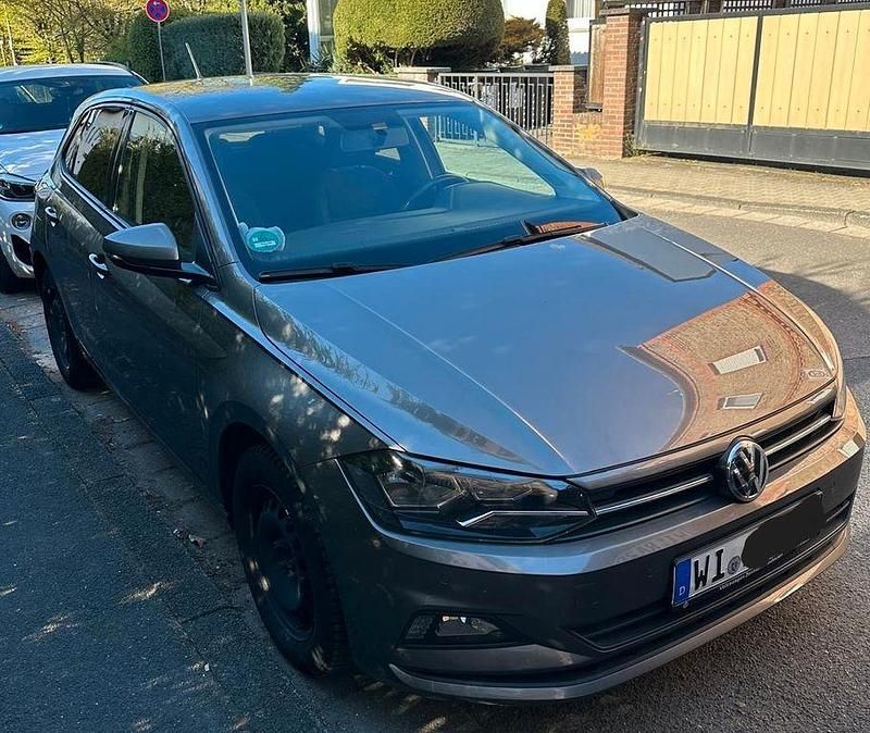 Gebraucht VW Polo Comfortline 95 PS (69 kW) 2018 Grau Kleinwagen