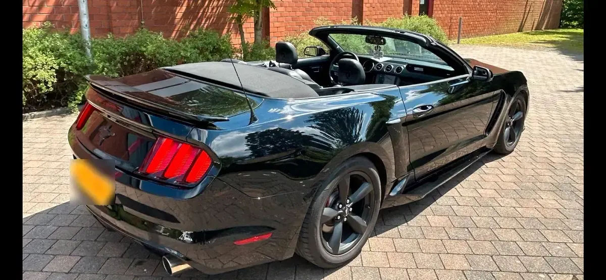 Gebraucht Ford Mustang 305 PS (224 kW) 2015 Schwarz Cabrio