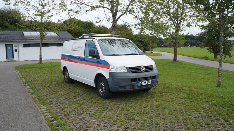Weiß Gebraucht 2010 VW T5 Van | 9.000 € (Fairer Preis) - Bild 1/4