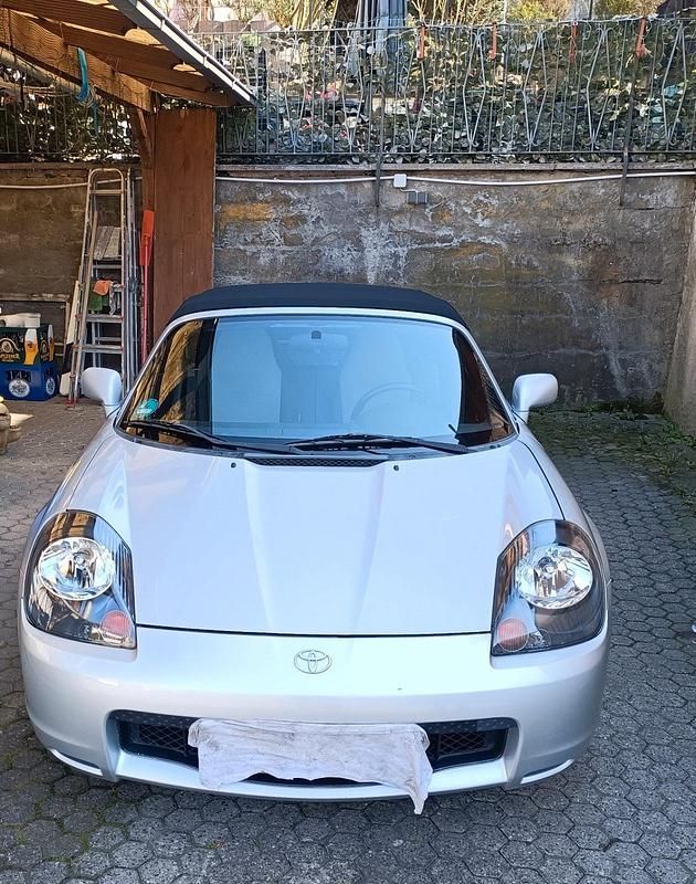 Gebraucht Toyota MR2 140 PS (102 kW) 2000 Silber Cabrio