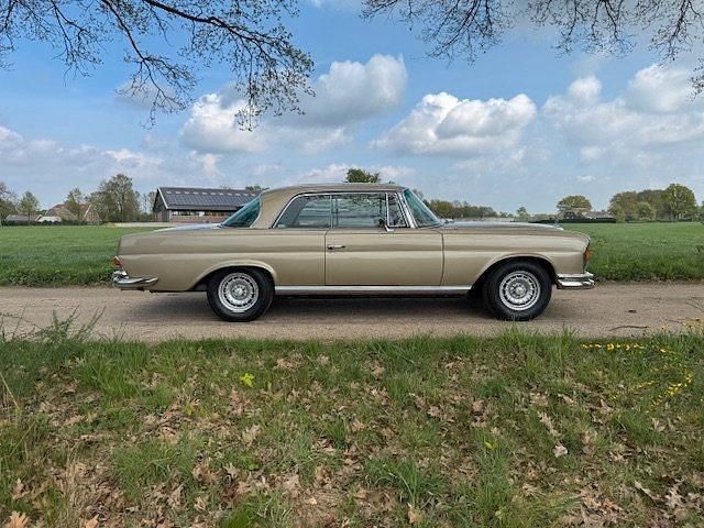 Gebraucht Mercedes 280 1969 Gold Coupé