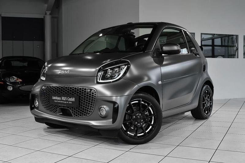 Grau Gebraucht 2020 Smart ForTwo Electric Drive Brabus Cabrio | 14.900 € (Fairer Preis) - Bild 1/4