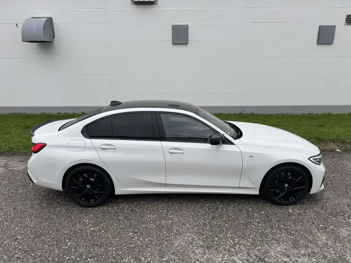 Gebraucht BMW 330 M Sport 258 PS (189 kW) 2020 Weiß Limousine