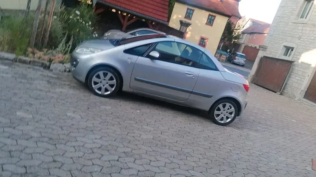 Gebraucht Mitsubishi Colt 109 PS (80 kW) 2009 Silber Kleinwagen
