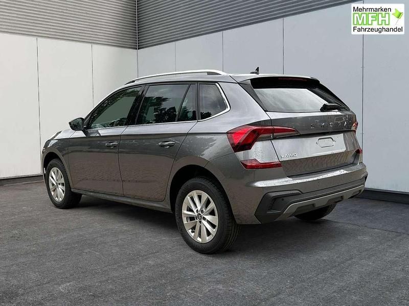 Neu Skoda Kamiq Selection 116 PS (85 kW) 2025 Grau SUV