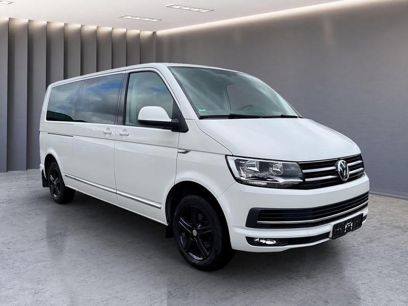 Weiß Gebraucht 2018 VW Caravelle Van / Kleinbus | 26.990 € (Guter Preis) - Bild 1/4