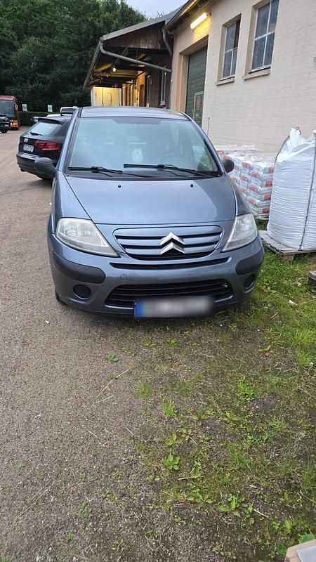 Grau Gebraucht 2007 Citroën C3 Kleinwagen | 2.500 € (Fairer Preis) - Bild 1/4