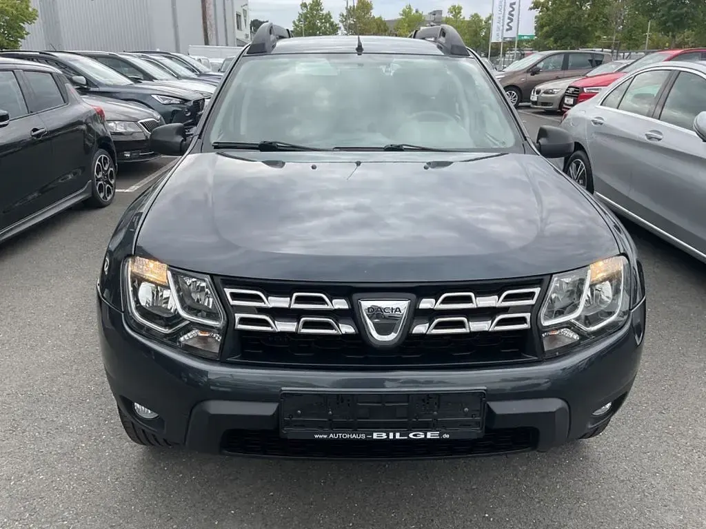 Gebraucht Dacia Duster Lauréate 125 PS (91 kW) 2014 Grau SUV