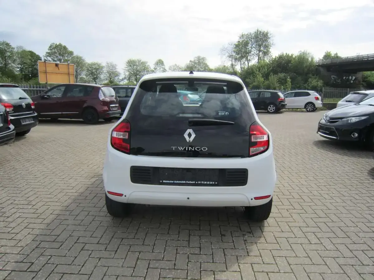 Gebraucht Renault Twingo Dynamique 71 PS (52 kW) 2014 Crystal weiss Kleinwagen