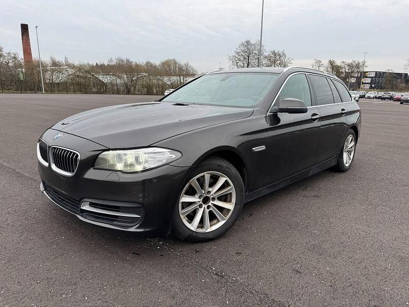 Second-hand BMW 520 184 CP (135 kW) 2014 Maro Break