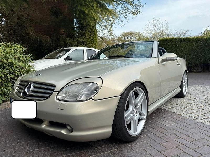 Silber Gebraucht 1999 Mercedes SLK320 AMG Cabrio | 5.200 € (Superpreis) - Bild 1/4