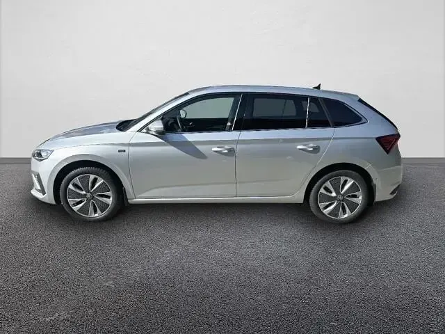Gebraucht Skoda Scala 150 PS (110 kW) 2025 Brillantsilber metallic Kleinwagen