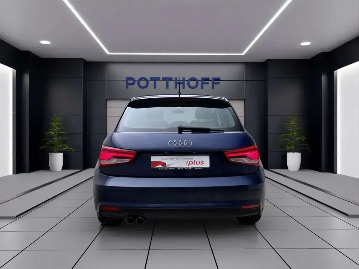 Gebraucht Audi A1 Sport 125 PS (91 kW) 2018 Scubablau metallic Limousine
