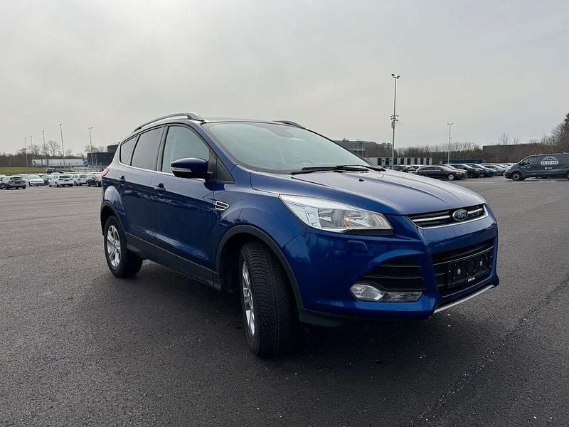 Gebraucht Ford Kuga Titanium 150 PS (110 kW) 2016 Blau SUV