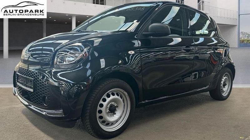 Schwarz Gebraucht 2022 Smart ForFour Electric Drive Limousine | 7.490 € (Superpreis) - Bild 1/4