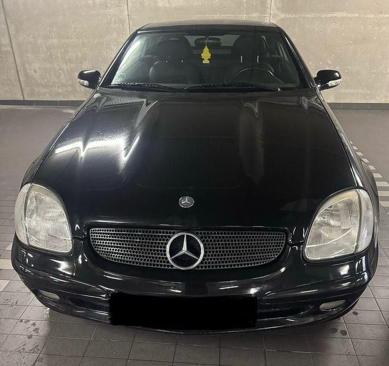 Schwarz Gebraucht 2001 Mercedes SLK200 Cabrio | 4.190 € (Superpreis) - Bild 1/4