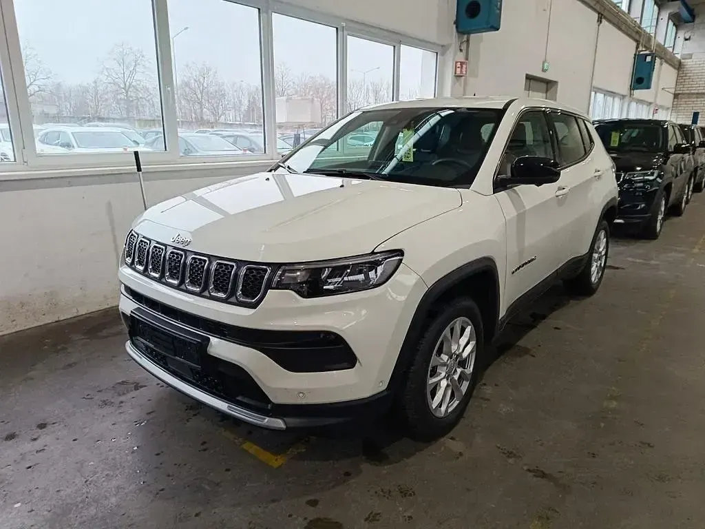 Gebraucht Jeep Compass Altitude 131 PS (96 kW) 2024 Weiß SUV