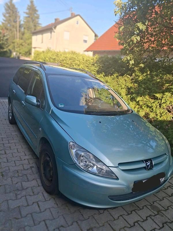 Grün Gebraucht 2003 Peugeot 307 Kombi | 1.600 € (Fairer Preis) - Bild 1/4