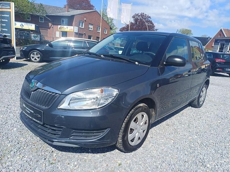 Second-hand Skoda Fabia Classic 60 CP (44 kW) 2011 Gri Berlinǎ
