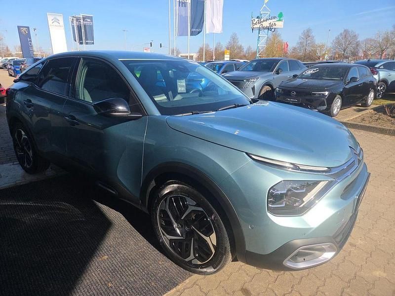 Gebraucht Citroën C4 PureTech 131 PS (96 kW) 2023 Lackierung olbia blau/typ auss SUV