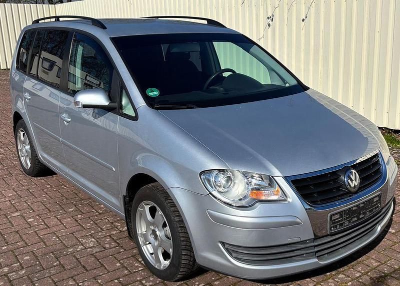 Gebraucht VW Touran Trendline 140 PS (102 kW) 2007 Silber Van / Kleinbus