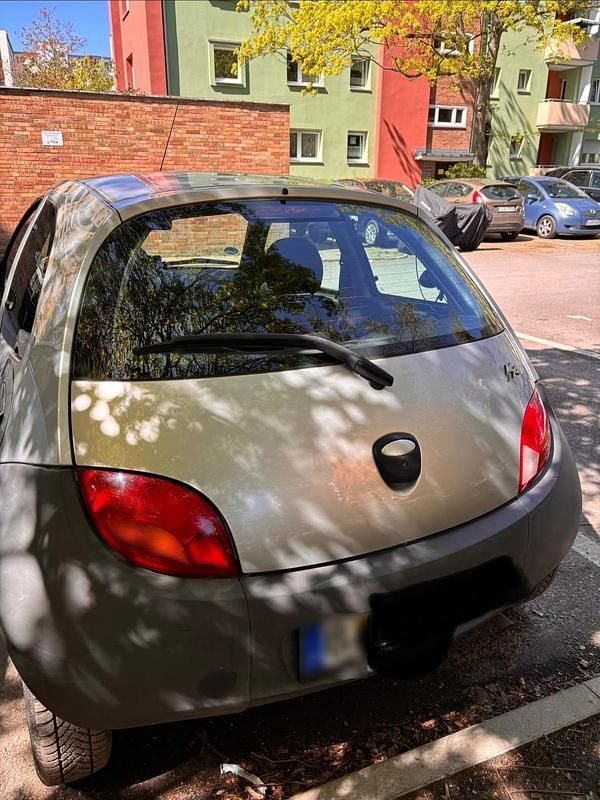 Usata Ford Ka 60 CV (44 kW) 2001 Argento Utilitaria