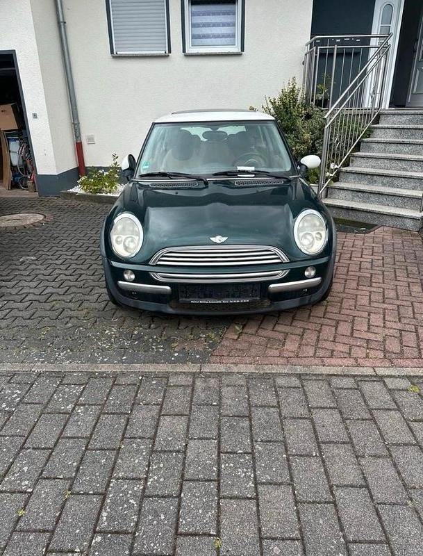Grün Gebraucht 2004 Mini Cooper Coupé Coupé | 1.150 € (Guter Preis) - Bild 1/4
