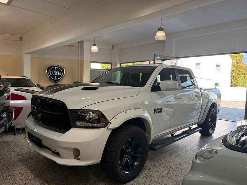Weiß Gebraucht 2018 Dodge Ram Abholung | 44.990 € (Teuer) - Bild 1/4